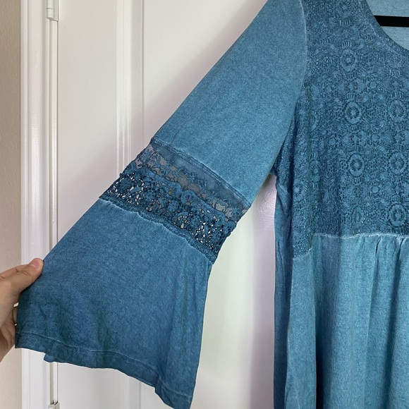 Bohemian Blue Blouse With Lace accents & Bell sleeves, Babydoll cut size 14/16 - Picture 6 of 8